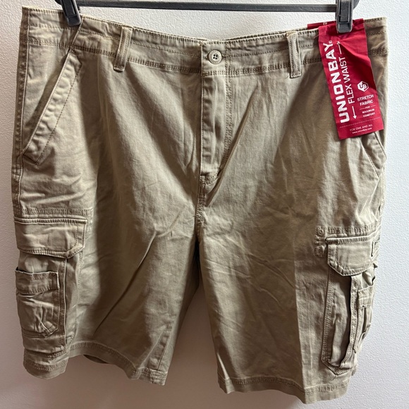 UNIONBAY Other - UnionBay Tan Desert Flex Waist Cargo Shorts 42